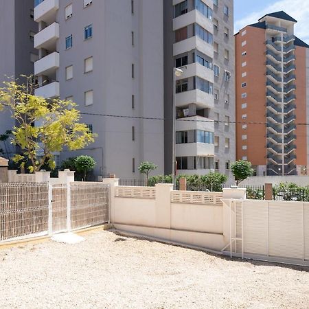 Casa Mya Con Terreno Privado Y Parking Compartido - A 800M De Playa Poniente Villa เบนิดอร์ม ภายนอก รูปภาพ